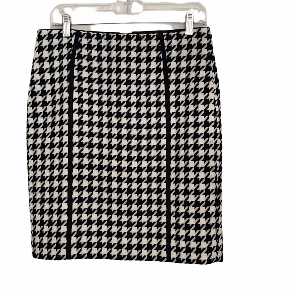 NWT White House Black Market houndstooth woven skirt
